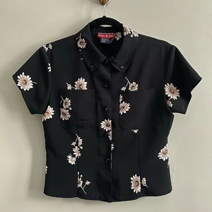 Retro Black Daisy Button Up Top